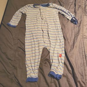 Magnetic me modal footie